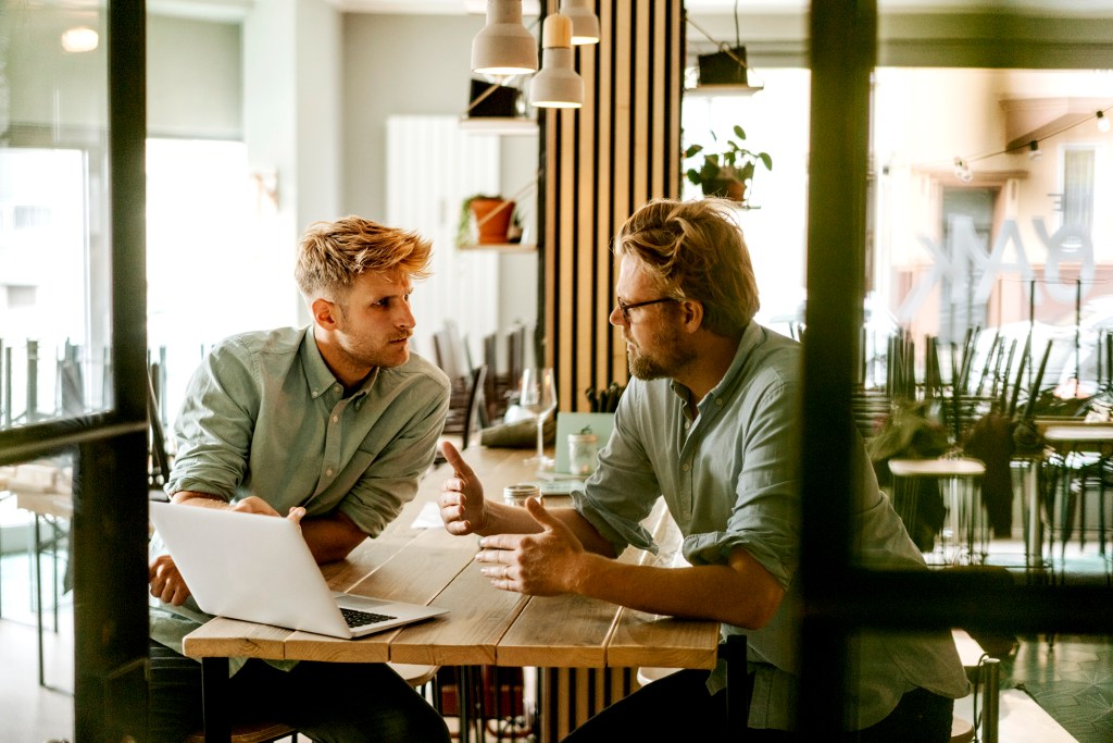 3 Innovative Restaurant Franchises That Seemed Unstoppable — But Here’s Why They Failed