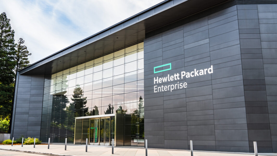 Бесплатное ПО от HPE: стратегический шаг против VMware