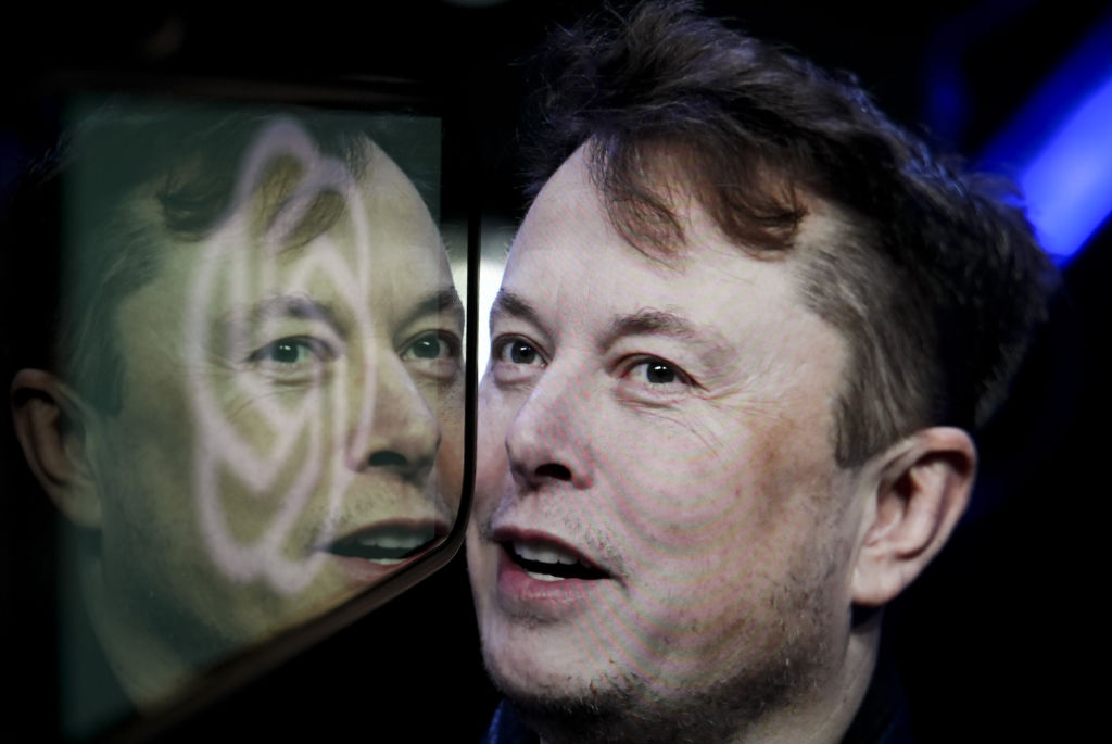 Elon Musk Pledges Full Trust to Anthropic in AI Collaboration Deal